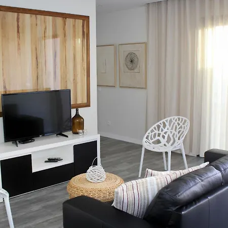 Hébergement de vacances In Estreito Da Calheta Mit Privatem Pool Und Meerblick
