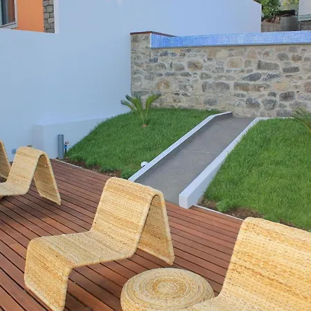 In Estreito Da Calheta Mit Privatem Pool Und Meerblick Hébergement de vacances