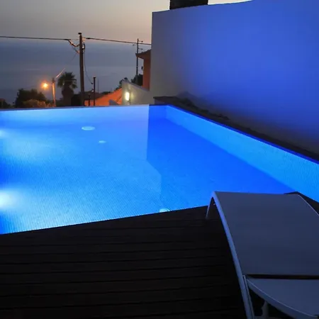 In Estreito Da Calheta Mit Privatem Pool Und Meerblick Dom wakacyjny