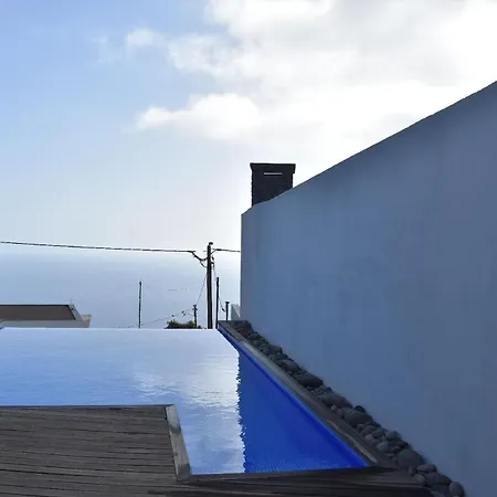 Holiday home In Estreito Da Calheta Mit Privatem Pool Und Meerblick